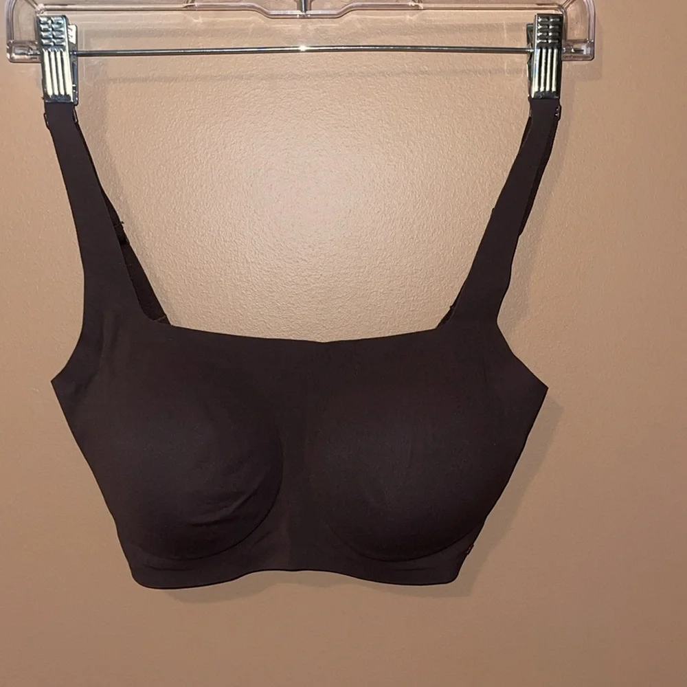 Skims Naked Scoop bra - Picture 2 of 6